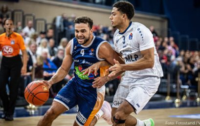 SEAWOLVES erkämpfen ersten Heimsieg