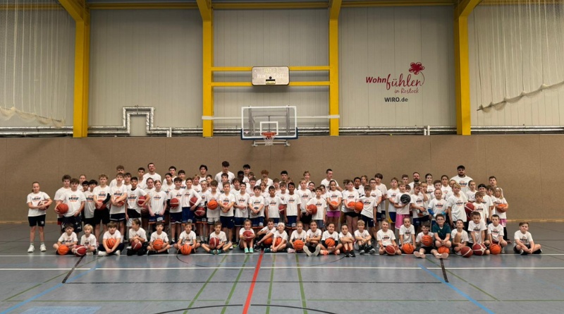 Herbst Camp 2025 mit 100 begeisterten Kids Herbst Camp 2025 mit 100 begeisterten Kids