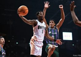 Jordan Bowden unterschreibt in Rostock