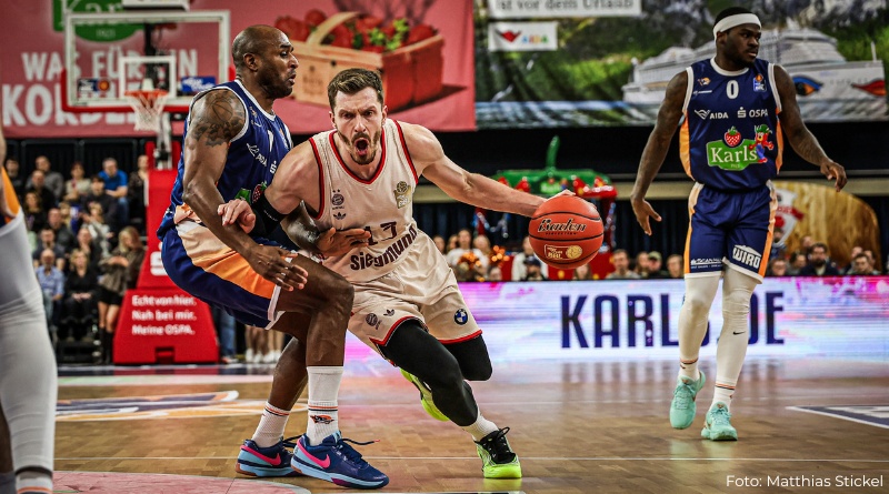 Münchner crashen Silvesterparty der SEAWOLVES Münchner crashen Silvesterparty der SEAWOLVES