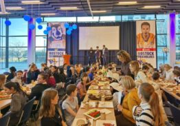 120 Schüler:innen erleben Rotary-Projekttag mit den Rostock Seawolves