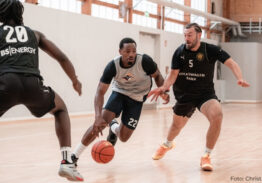 SEAWOLVES besiegen Löwen im ersten Testspiel