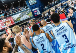 SEAWOLVES feiern Auftaktsieg gegen Phoenix Hagen